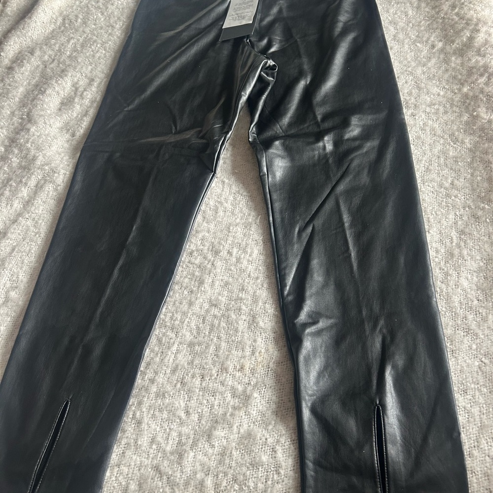 Bagatelle Sleek Black Leatherette Leggings